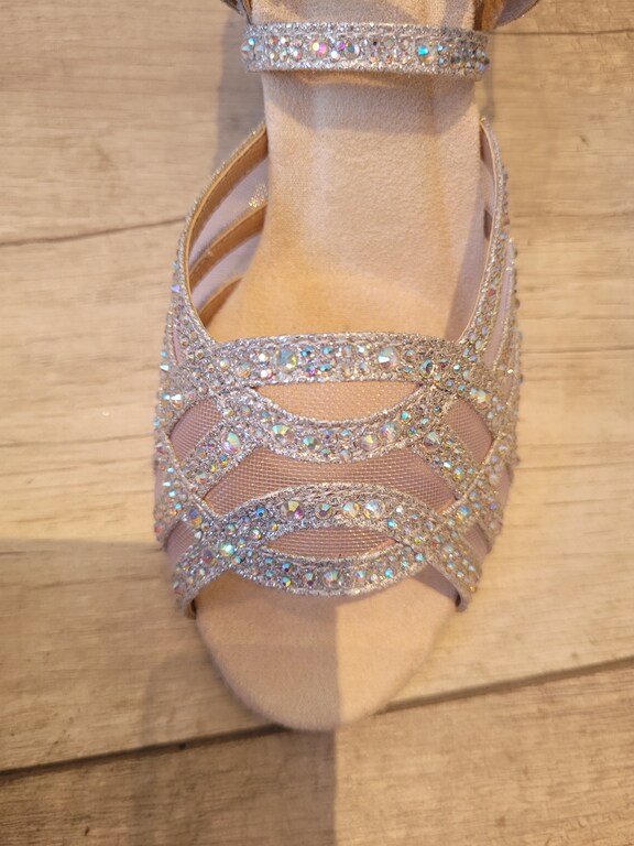 buty do tańca, wygodne buty na wesele do tańca, najwygodniejsze buty do tańca, buty taneczne na wąską stopę, buty do tańca srebrne, buty taneczne srebrne